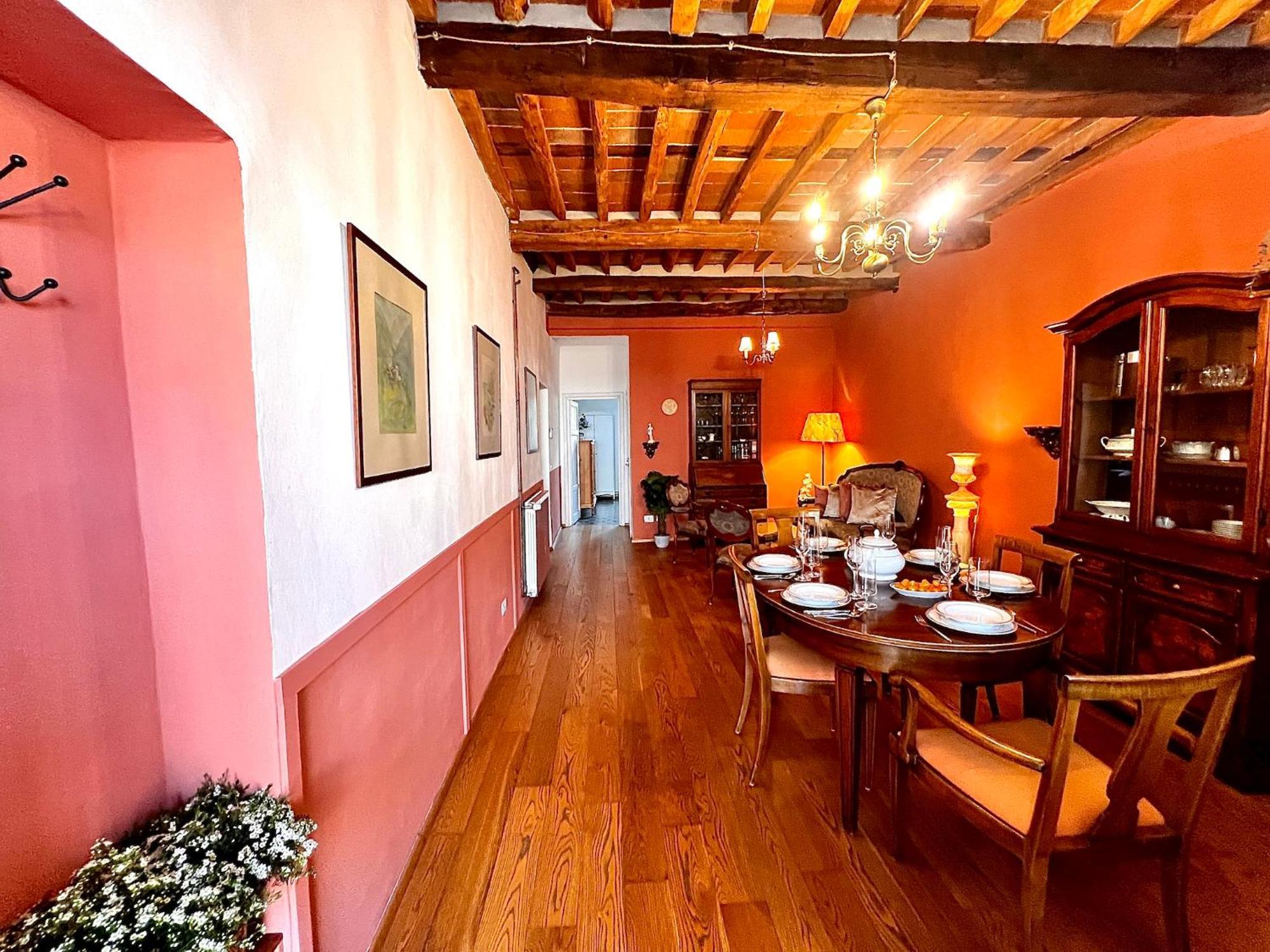Casa Florian Apartment ลุคคา ภายนอก รูปภาพ